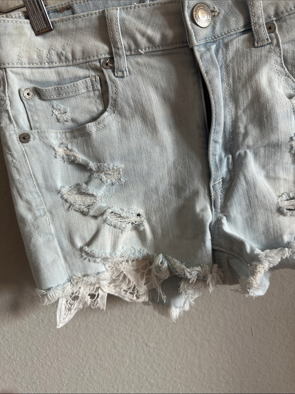 American Eagle Outfitters Super Stretch Hi-Rise Shortie Jean Shorts Lace Pocket - Picture 3 of 7